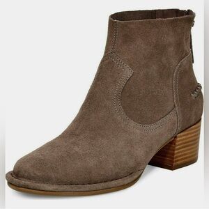 UGG  Bandara Suede Ankle Boots